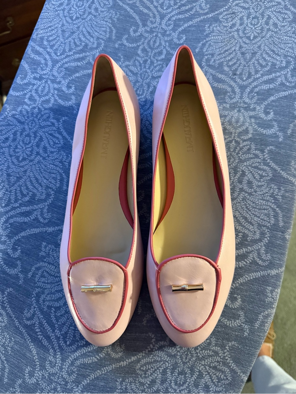 J McLAUGHLIN Pink Leather flats with Accent Trim, BRAND NEW